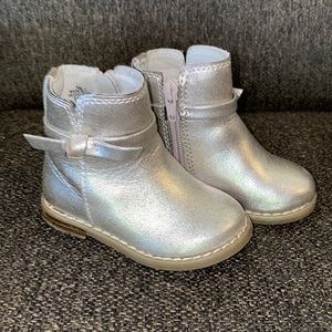 Baby Gap Metallic Silver Baby Boots
